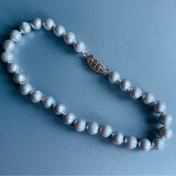 Natural Silver Pearl 14k Gold JCM Jacmel Mauritius Hand Knotted Strand B… - Picture 5 of 7